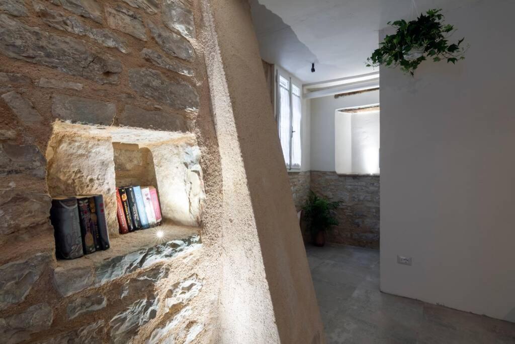 Cornelia Cavern Cosy Studio Apartment In スペッロ エクステリア 写真