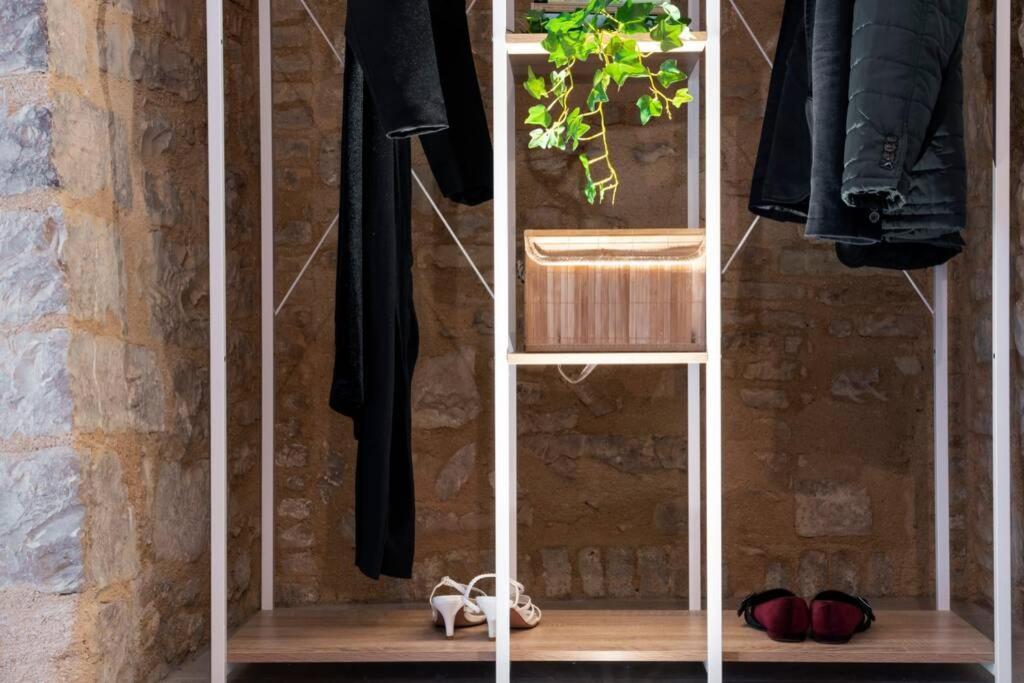 Cornelia Cavern Cosy Studio Apartment In スペッロ エクステリア 写真