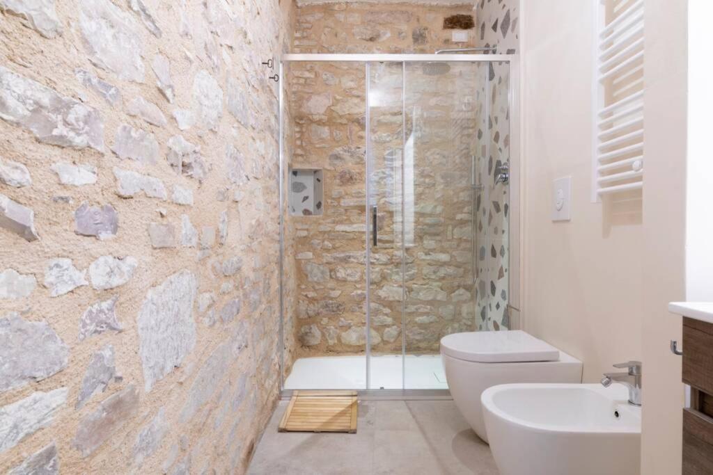 Cornelia Cavern Cosy Studio Apartment In スペッロ エクステリア 写真